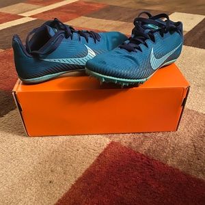 Nike Zoom Rival Size 4 Youth/Mens Size 5.5 Women’s